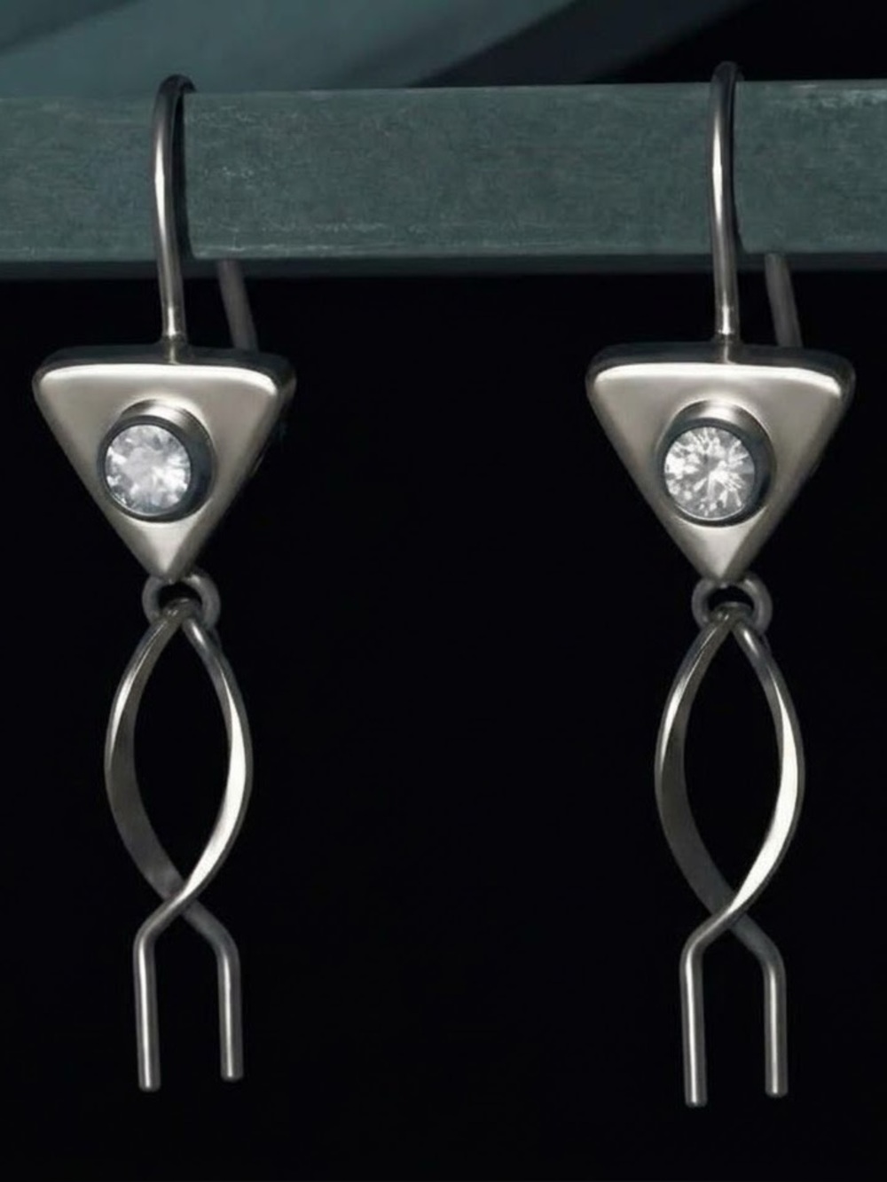 “Fishtail” Crystal Triangle Abstract Geometric Ocean 925 Sterling Silver Earring